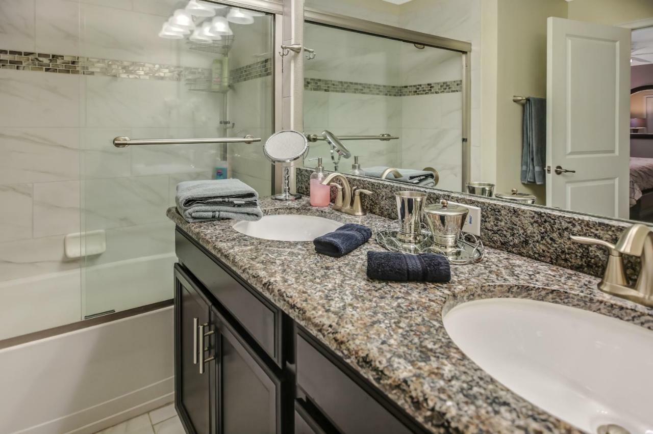 C - New 4 Bedroom Home - 5 Miles To Disney - Free Water Park - Private Pool Kissimmee Exterior photo